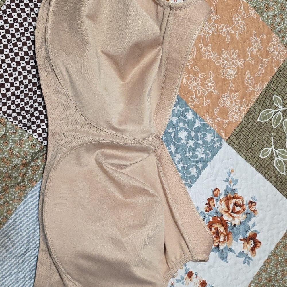 Women's Tan Bra